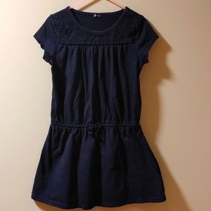 💲3/$20 - Oshkosh Girl's Navy Top